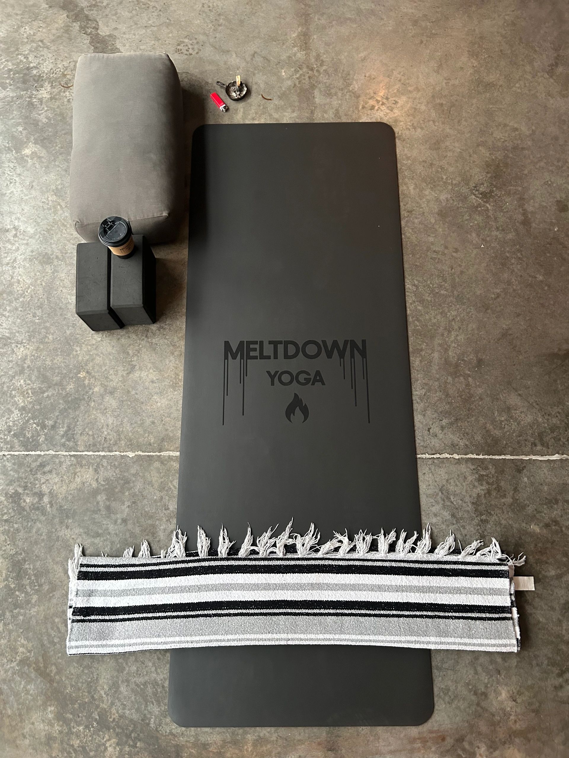 Meltdown Yoga mat and accessories